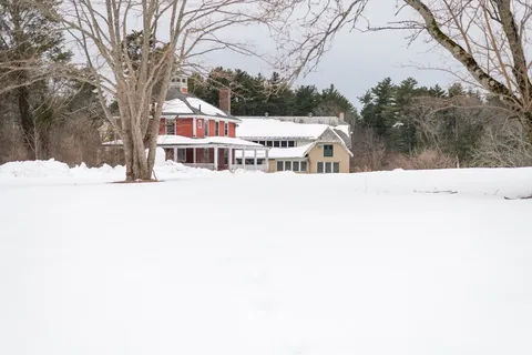 $699,000 | 133 Wellesley Street, Weston, MA 02493