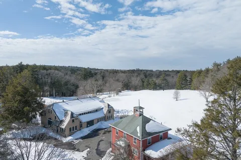 $699,000 | 133 Wellesley Street, Weston, MA 02493