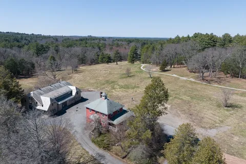 $699,000 | 133 Wellesley Street, Weston, MA 02493
