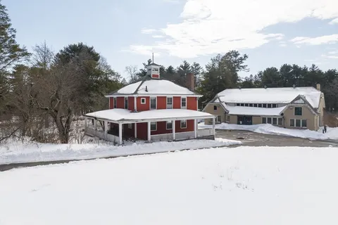 $699,000 | 133 Wellesley Street, Weston, MA 02493