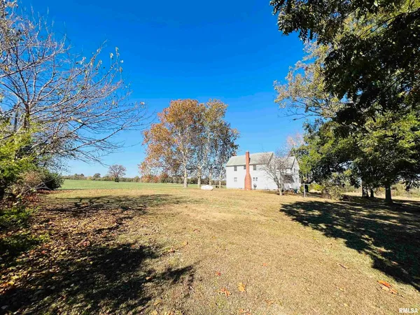 $425,000 | 17064 Old Frankfort Road, Johnston City, IL 62951