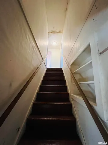 $449,000 | 17064 Old Frankfort Road, Johnston City, IL 62951