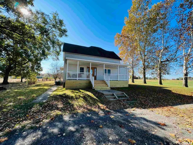 $425,000 | 17064 Old Frankfort Road, Johnston City, IL 62951