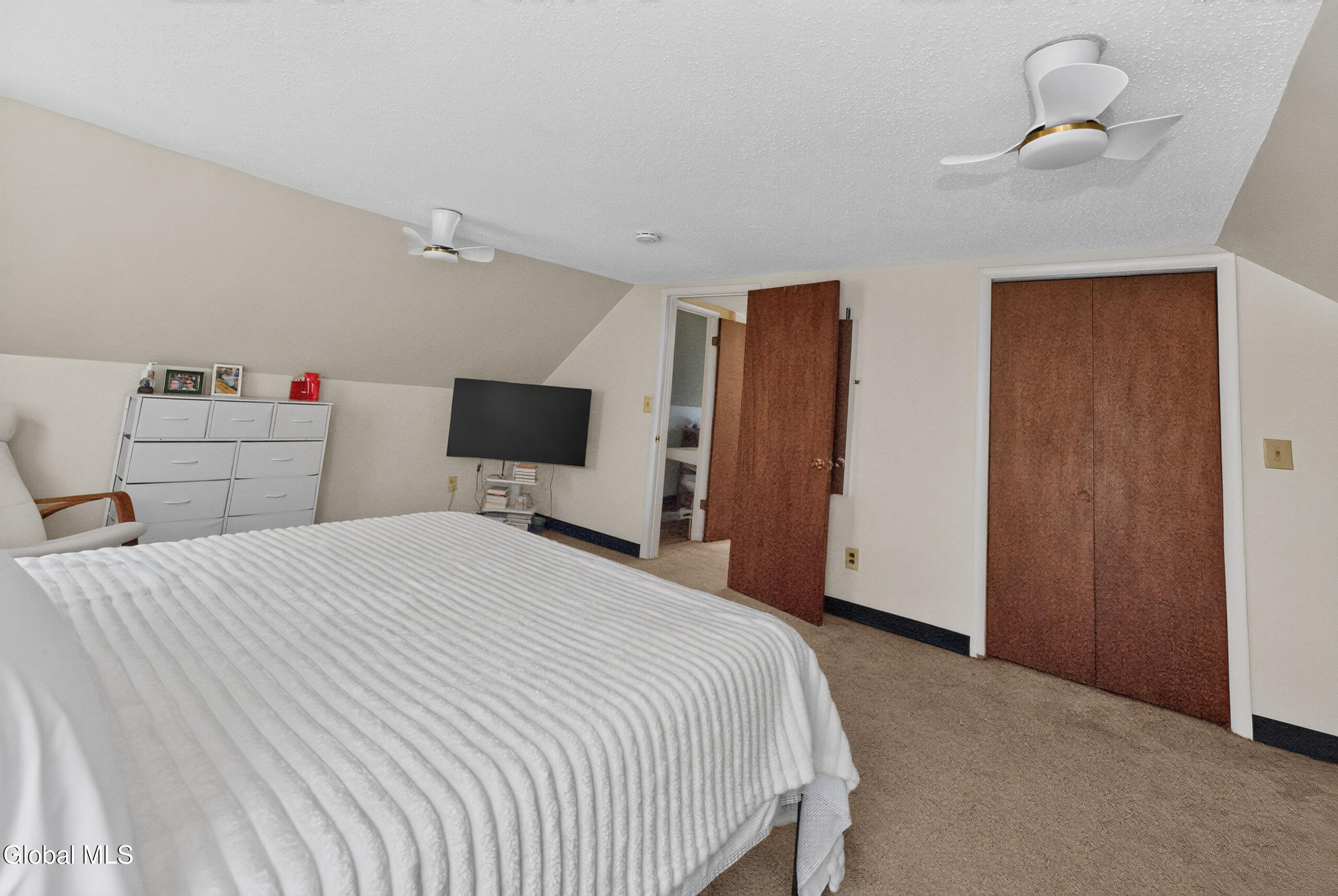 1015 1st Street Rensselaer, NY 12144 - Photo 20 of 27 8 Bedroom up 2