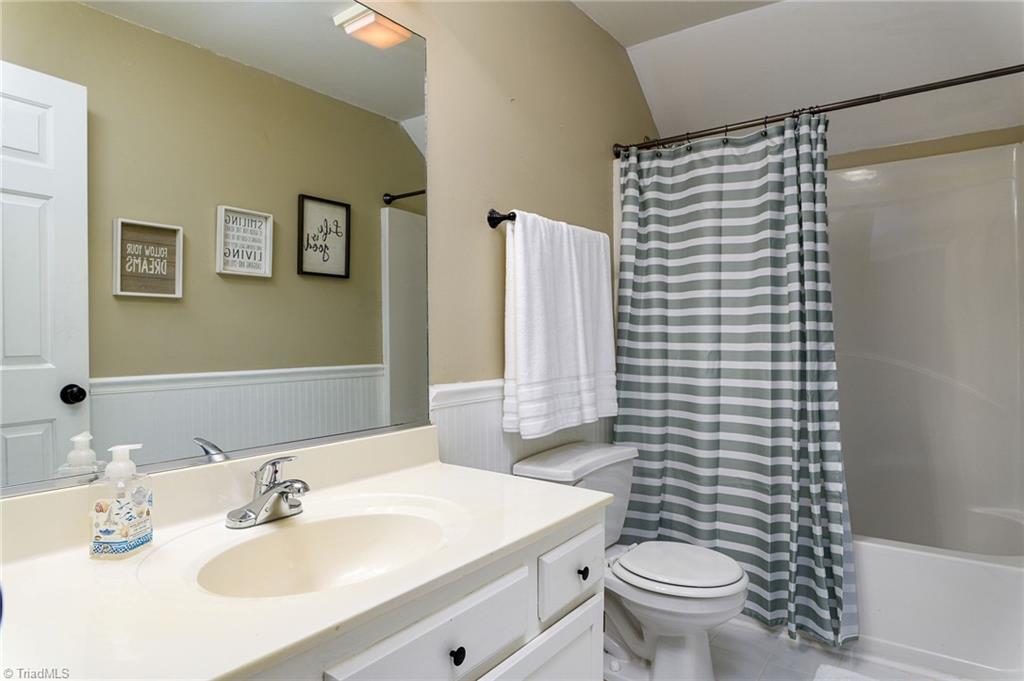 7169 Spring Hill Road Lewisville, NC 27023 - Photo 20 of 28 Upper full bath