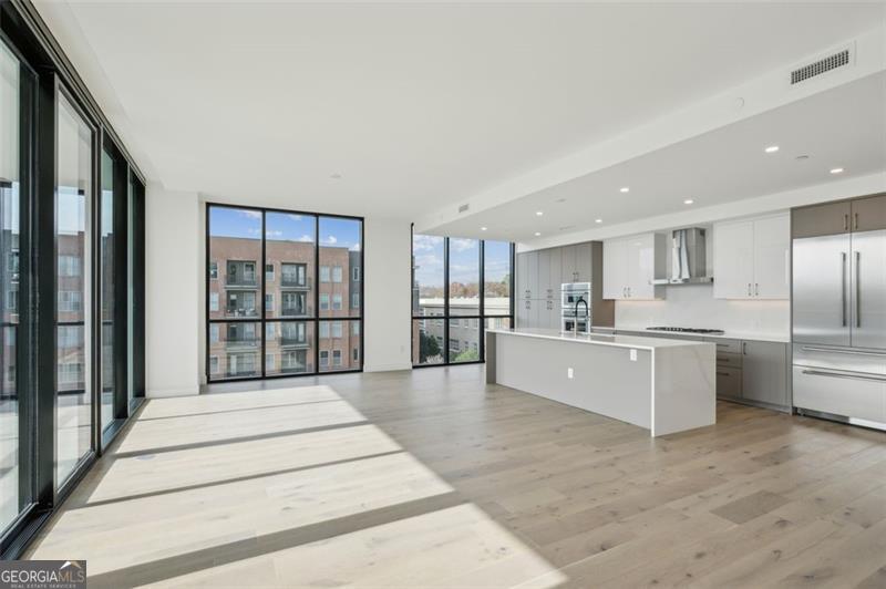 2425 Peachtree Road, Unit 510 Atlanta, GA 30305 - Photo 2 of 38 Gallery Image 2
