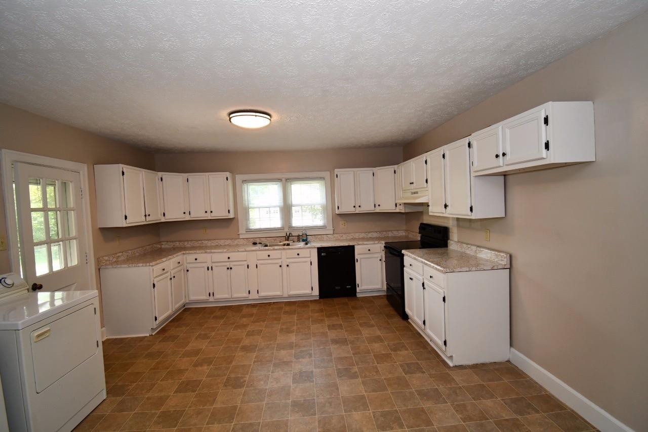 1732 Logana Road Nicholasville, KY 40356 - Photo 6 of 14 Listing Photo