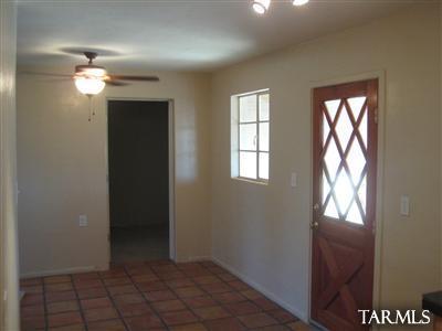 4866 East Montecito Street Tucson, AZ 85711 - Photo 4 of 10