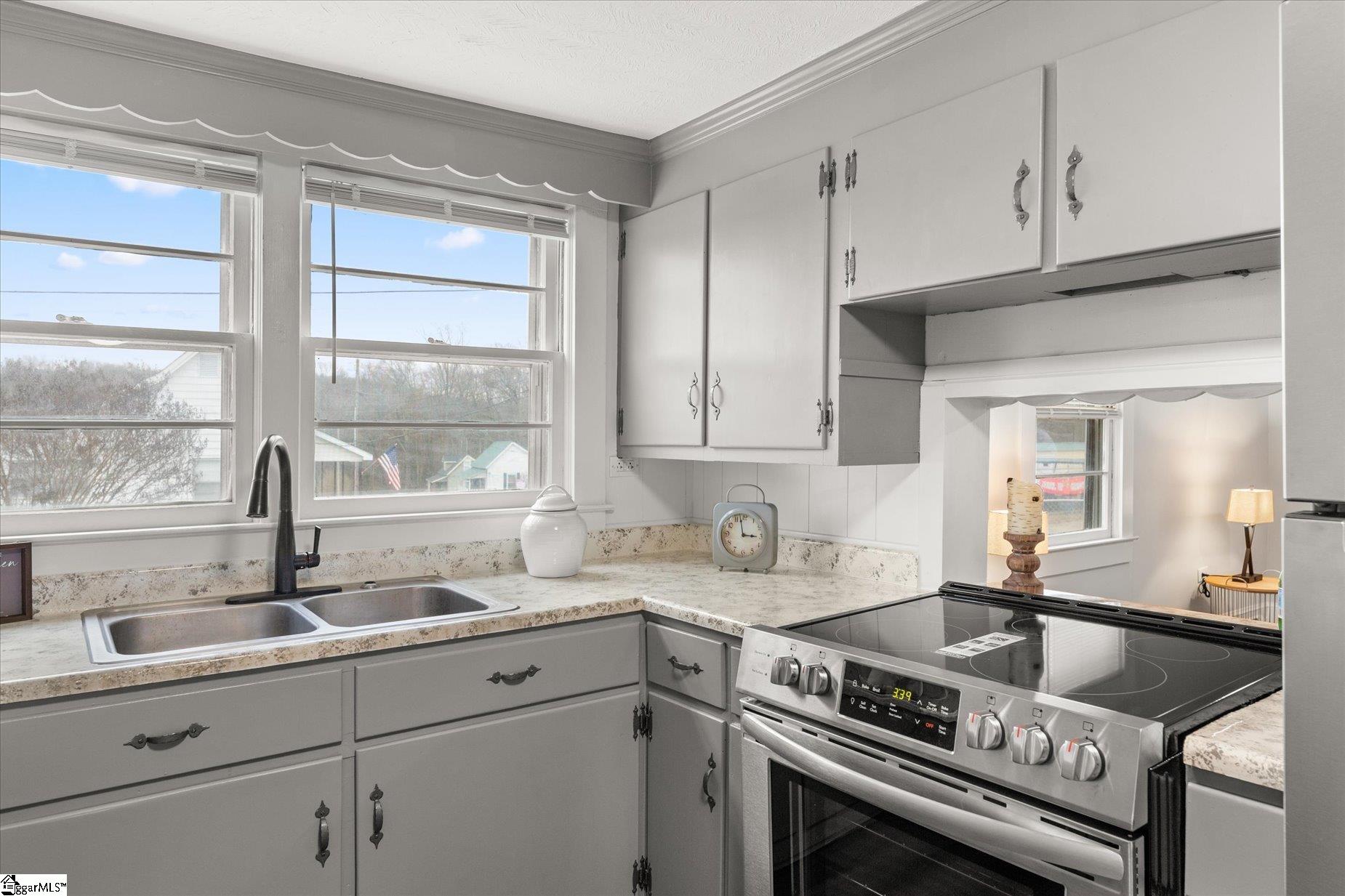 9 Guy Street Pelzer, SC 29669 - Photo 15 of 35