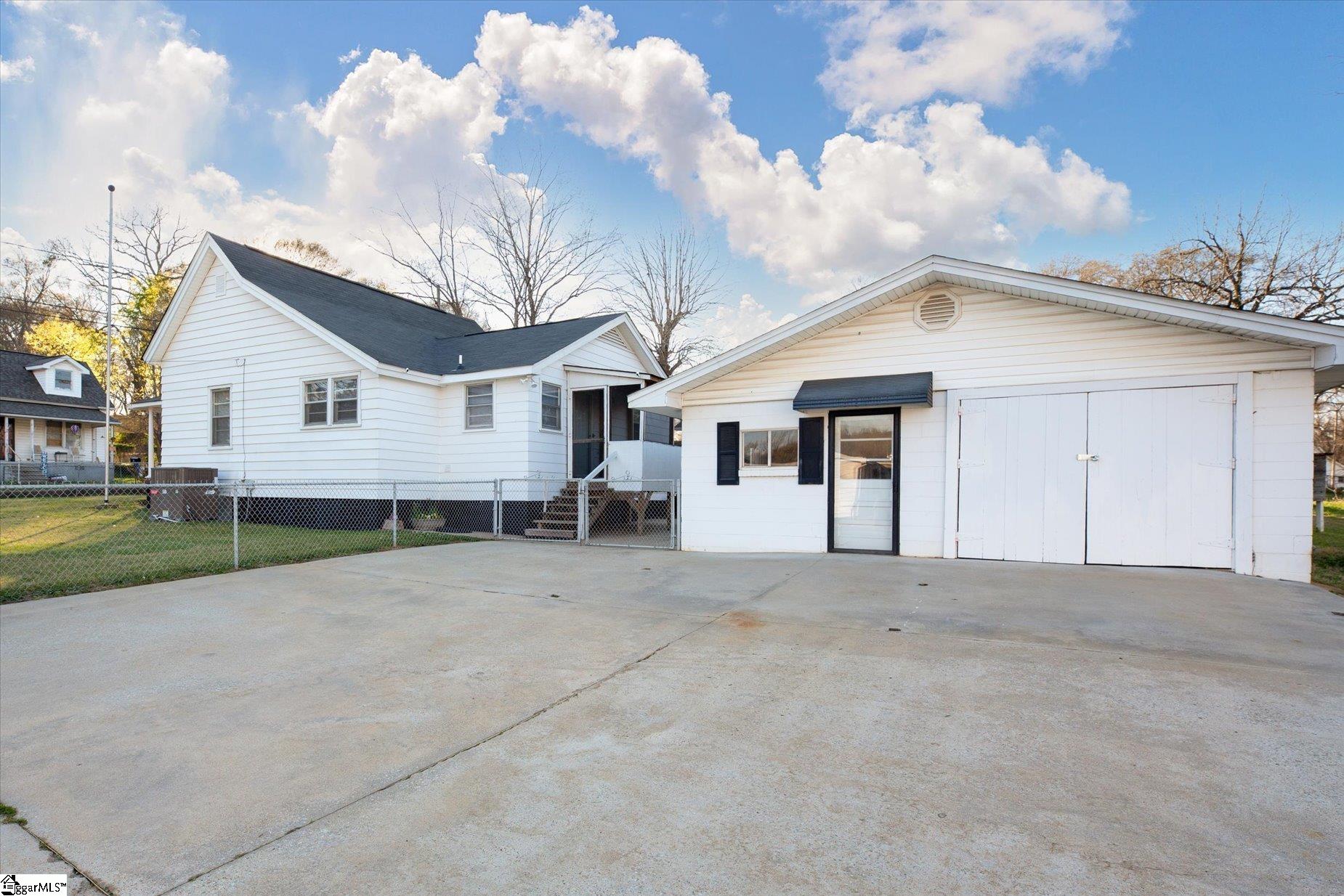 9 Guy Street Pelzer, SC 29669 - Photo 7 of 35