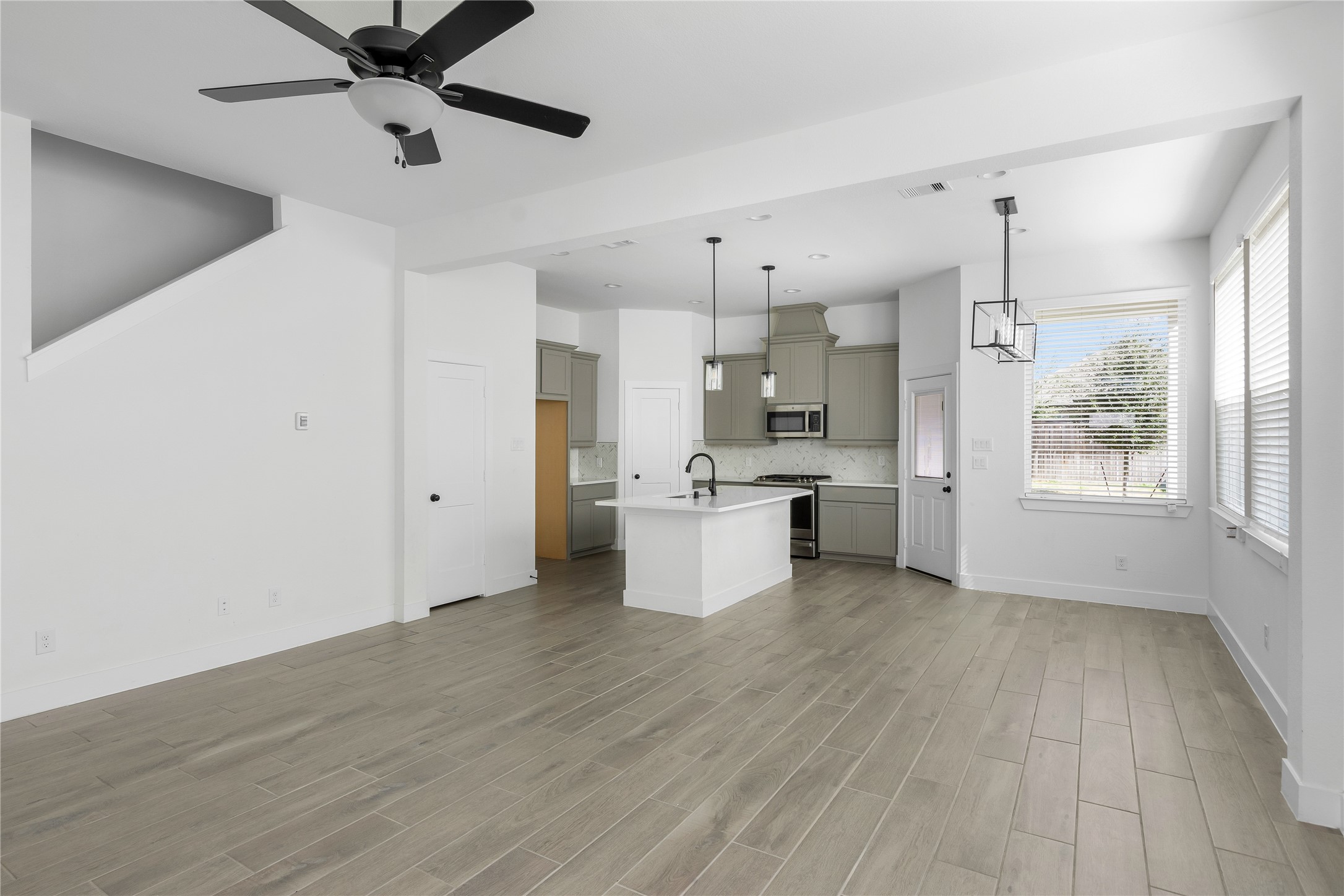 12946 Rio Mariano Lane Cypress, TX 77433 - Photo 4 of 26