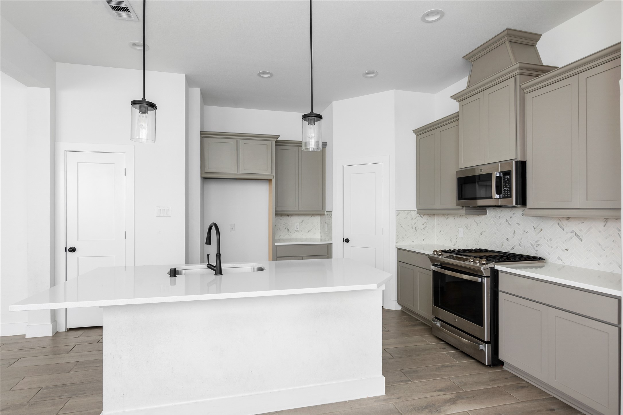 12946 Rio Mariano Lane Cypress, TX 77433 - Photo 8 of 26