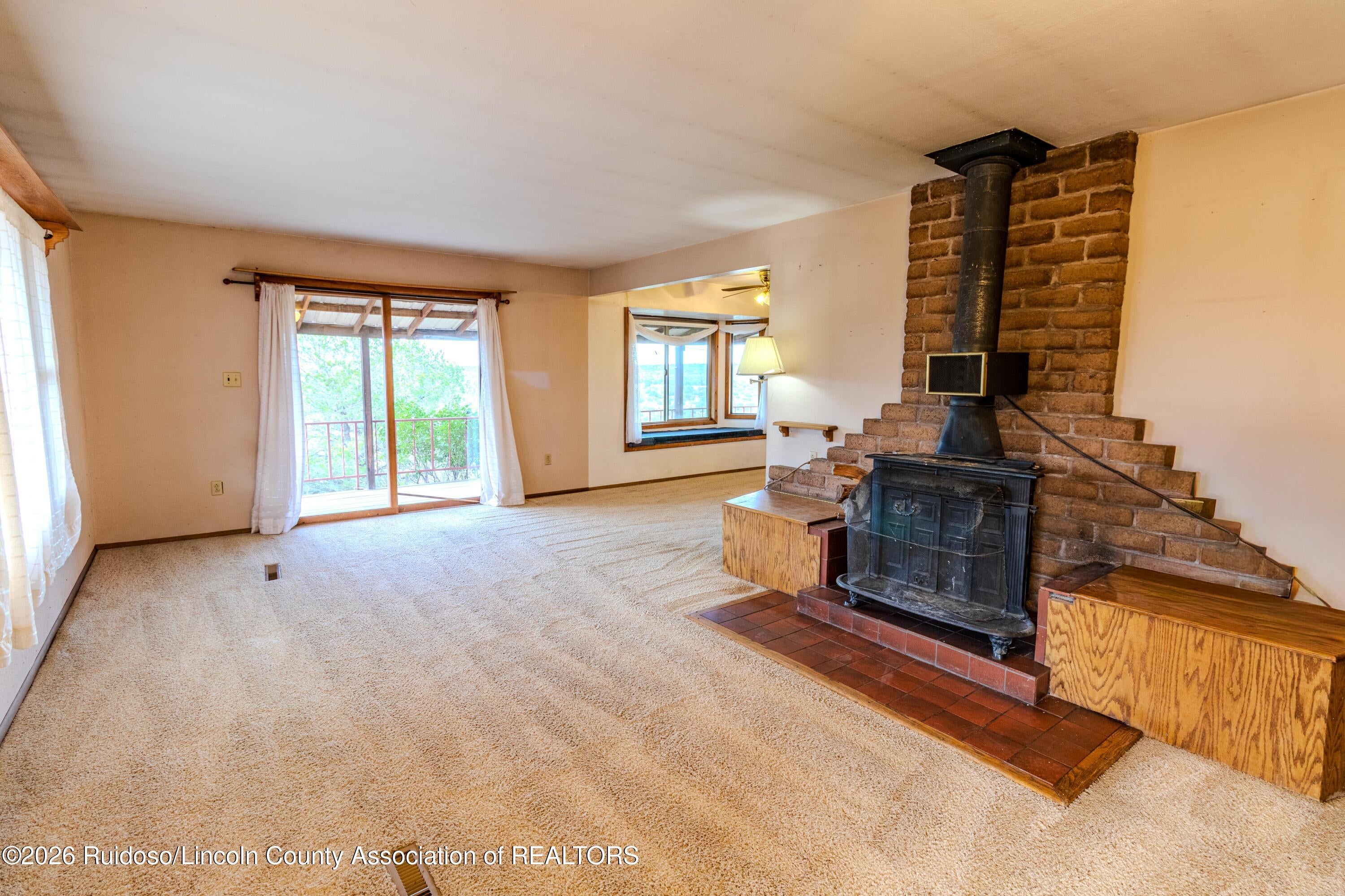 270 Main Road Capitan, NM 88316 - Photo 4 of 45 Gallery Image 4