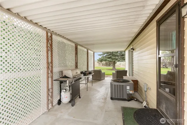 $164,999 | 7472 Rd F Southeast, Unit 8, Othello, WA 99344