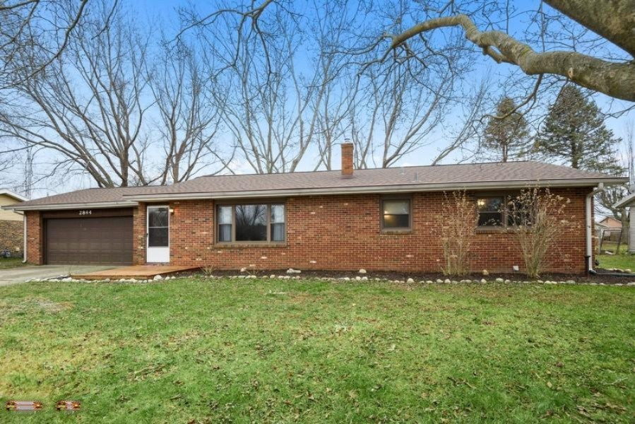 2844 Crown Point Road Stevensville, MI 49127 - Photo 1 of 14 01_2844CrownpointRd_57_FrontView_LowRes