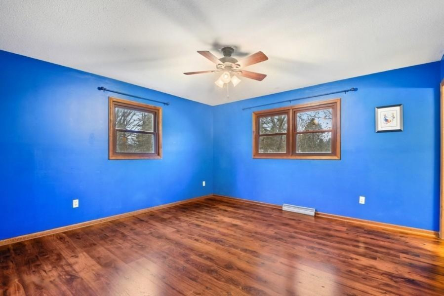 2844 Crown Point Road Stevensville, MI 49127 - Photo 6 of 14 06_2844CrownpointRd_14_PrimaryBedroom_Lo