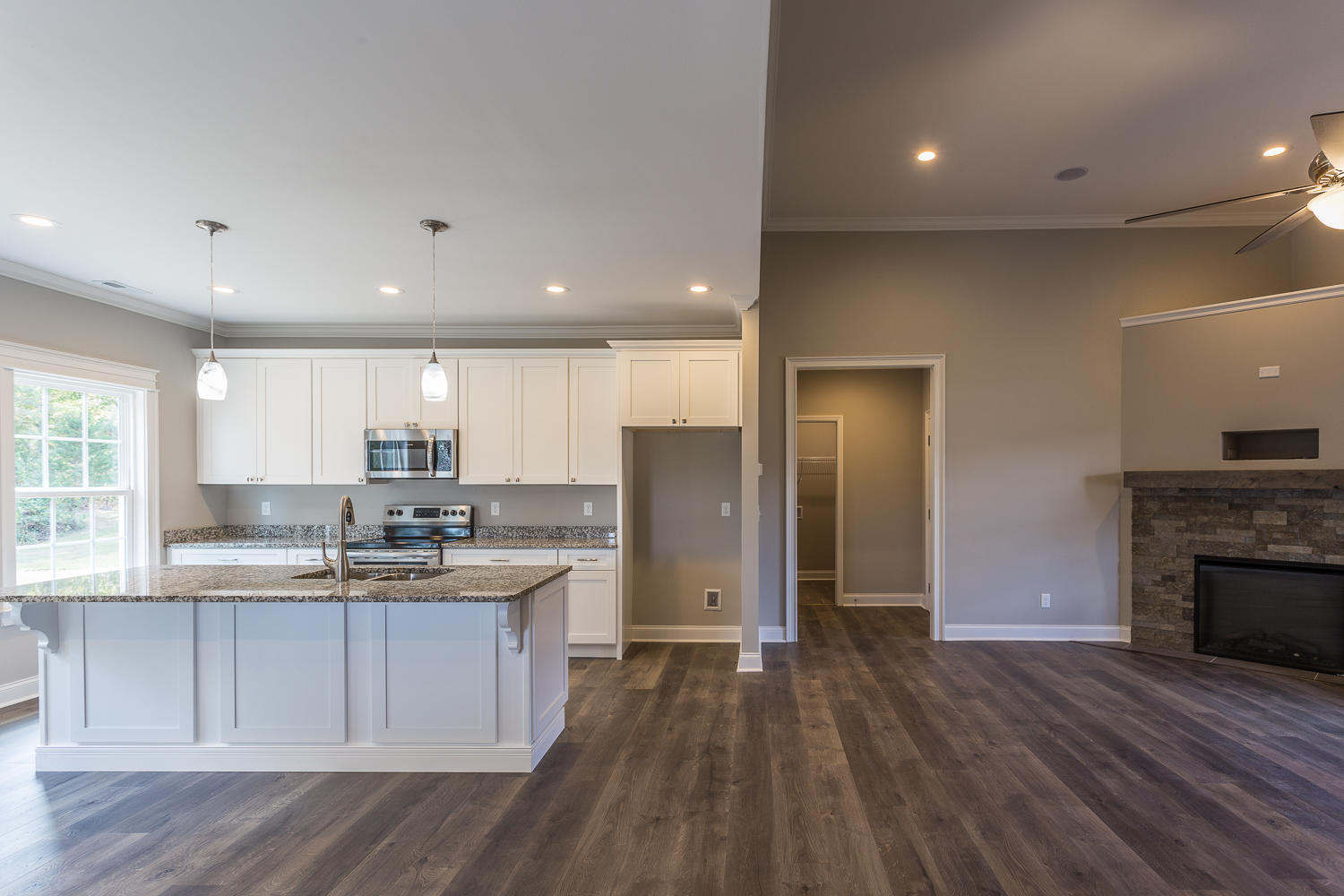 175 Red Oak Ridge Drive Chickamauga, GA 30707 - Photo 4 of 15 175 Red Oak Ridge HD-21