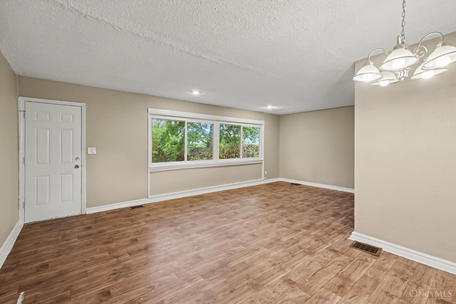 8633 Daly Road Cincinnati, OH 45231 - Photo 3 of 15 Gallery Image 3