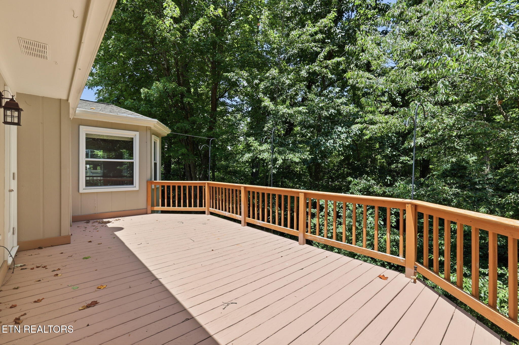 211 Connors Circle Oak Ridge, TN 37830 - Photo 33 of 56 34-web-or-mls-3F1A8798