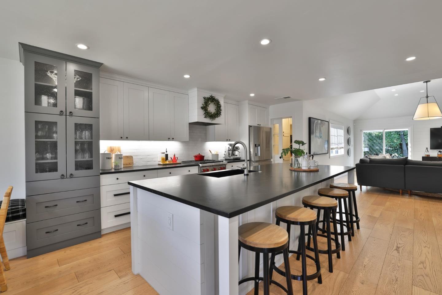 4088 Moreland Way San Jose, CA 95130 - Photo 6 of 48