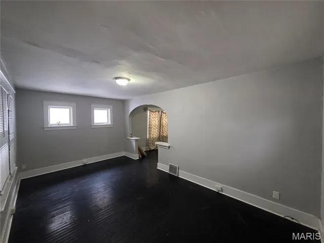 $1,100 | 5931 Emma Avenue, St. Louis, MO 63136