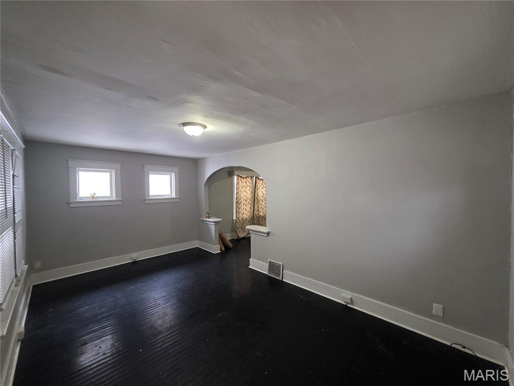 5931 Emma Avenue St. Louis, MO 63136 - Photo 2 of 5