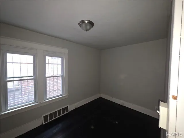 $1,100 | 5931 Emma Avenue, St. Louis, MO 63136