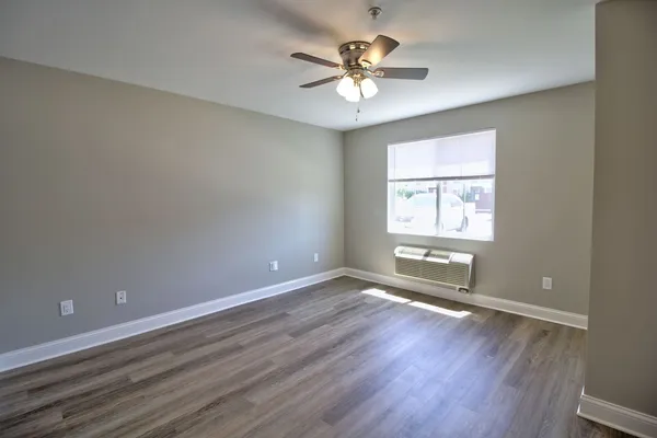 $1,875 | 226 Bertram Drive, Unit A, Yorkville, IL 60560