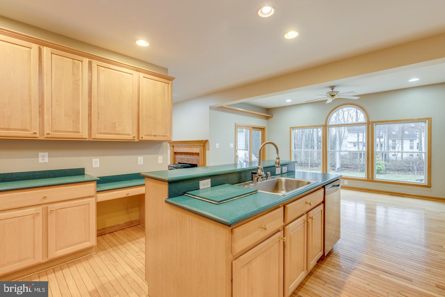 6101 Church Road Mount Laurel, NJ 08054 - Photo 11 of 45 Island