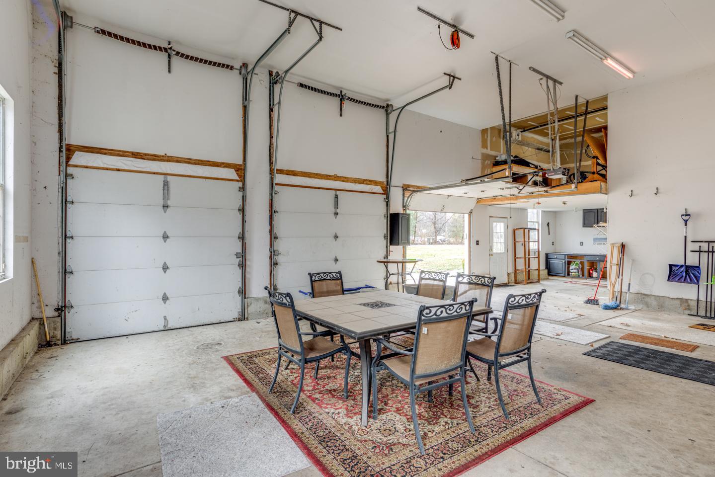 6101 Church Road Mount Laurel, NJ 08054 - Photo 38 of 45 3.5-car garage