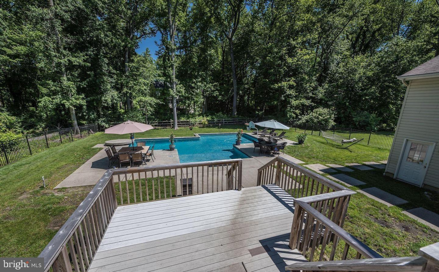 6101 Church Road Mount Laurel, NJ 08054 - Photo 42 of 45 Deck