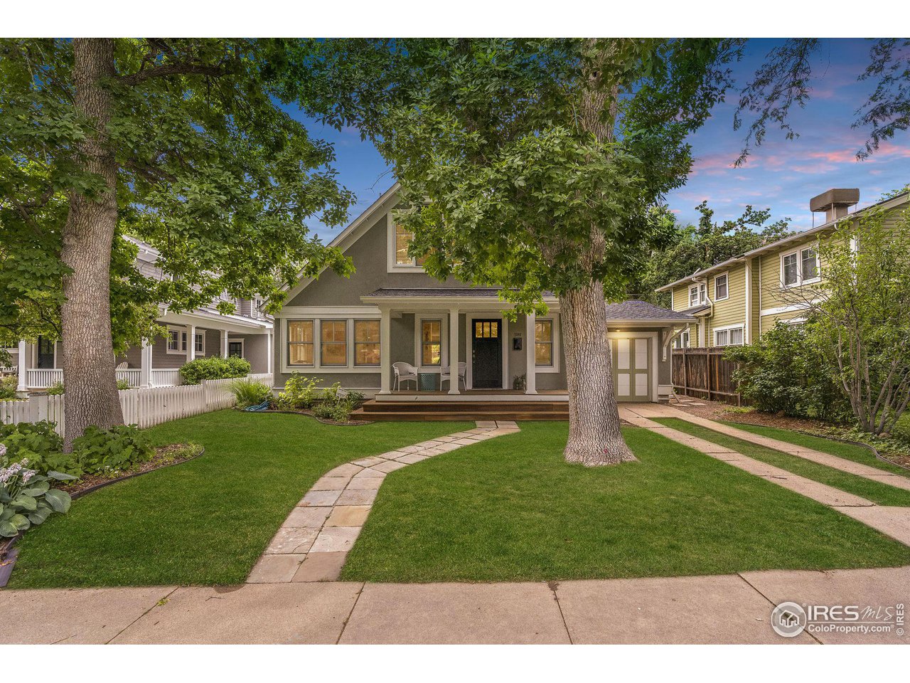 Curb appeal at sunset!