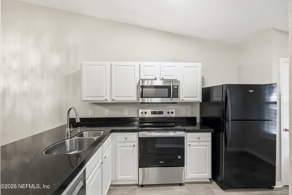 $249,999 | 305 Redwood Lane, St. Johns, FL 32259