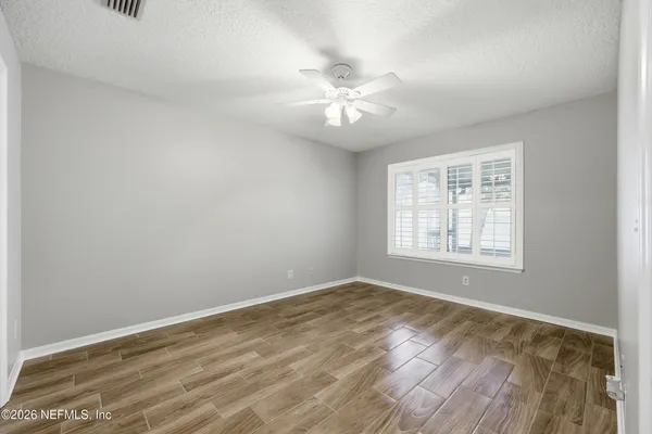 $249,999 | 305 Redwood Lane, St. Johns, FL 32259