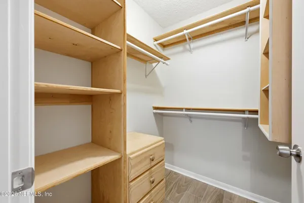 $249,999 | 305 Redwood Lane, St. Johns, FL 32259