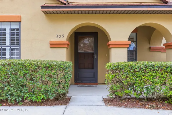 $249,999 | 305 Redwood Lane, St. Johns, FL 32259