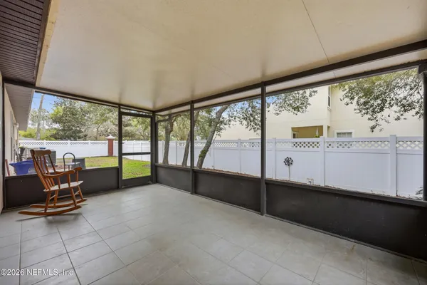 $249,999 | 305 Redwood Lane, St. Johns, FL 32259