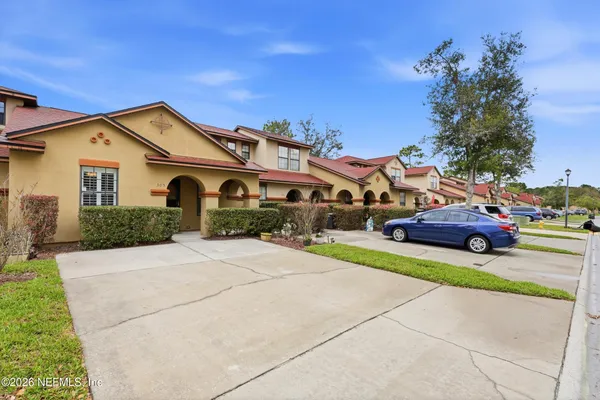 $249,999 | 305 Redwood Lane, St. Johns, FL 32259