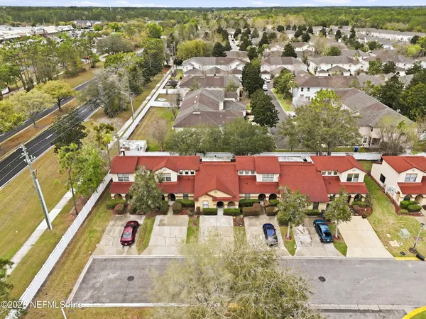 $249,999 | 305 Redwood Lane, St. Johns, FL 32259