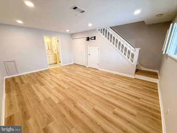 $2,100 | 10703 Hampton Mill Terrace, Unit 110, Rockville, MD 20852