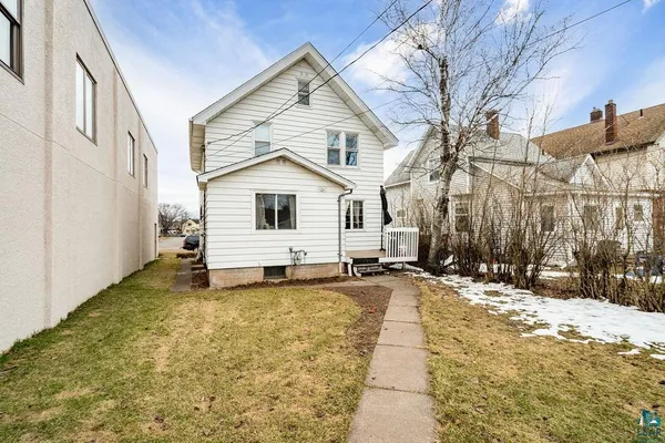 $239,900 | 333 North 59th Avenue West, Duluth, MN 55807