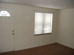 733-735 Shadycrest Road Pittsburgh, PA 15216 - Photo 11 of 18 735 Living Room prior to tenants moving in
