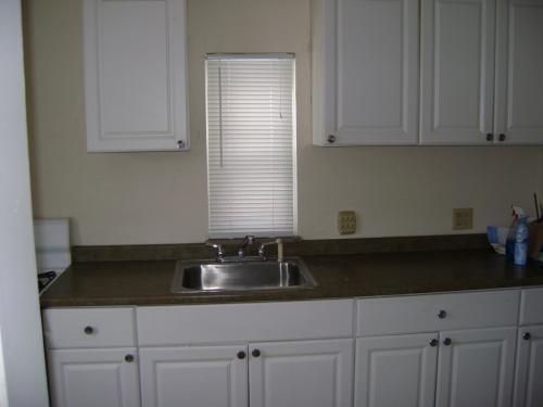 733-735 Shadycrest Road Pittsburgh, PA 15216 - Photo 15 of 18 735 Kitchen prior to tenants moving in