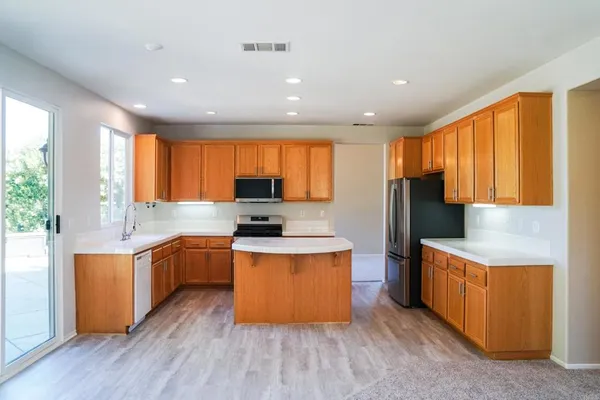 $550,000 | 2452 Menlo Avenue, San Jacinto, CA 92583