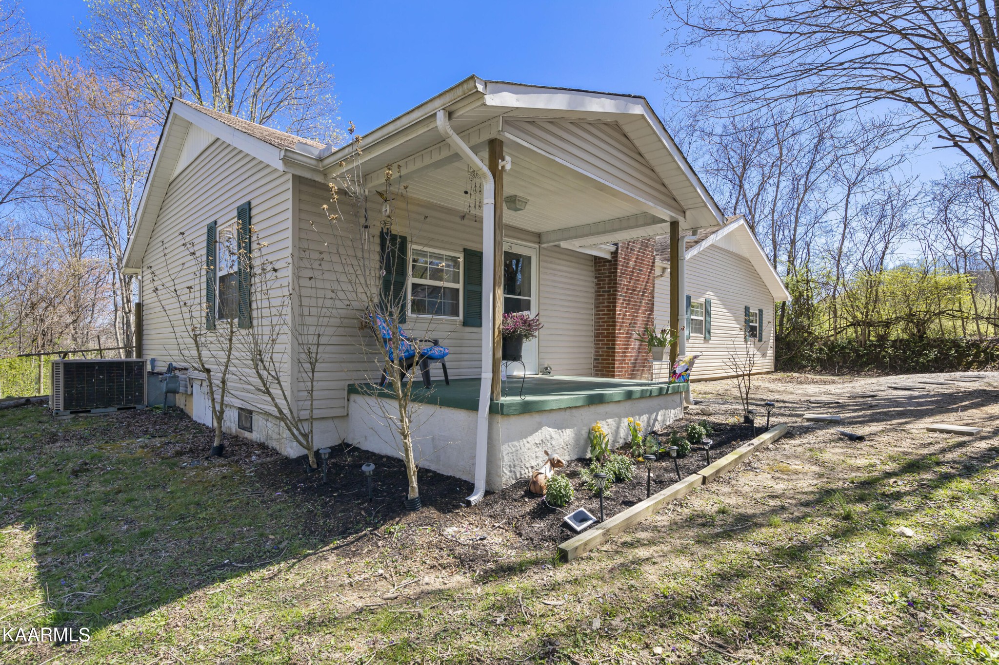 228 Money Road Caryville, TN 37714 - Photo 2 of 26 Gallery Image 2