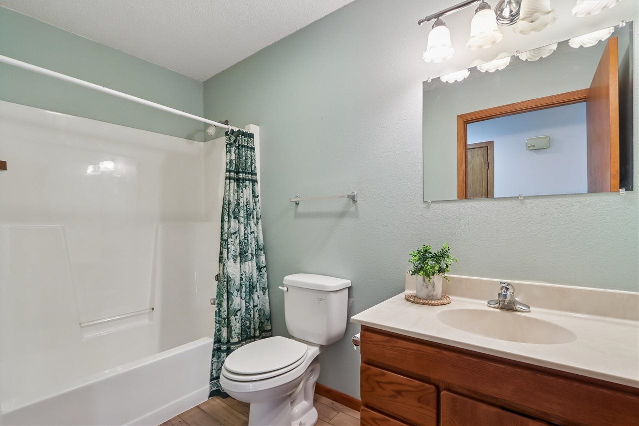 205 Valley Road Williamsburg, IA 52361 - Photo 20 of 24 Gallery Image 20