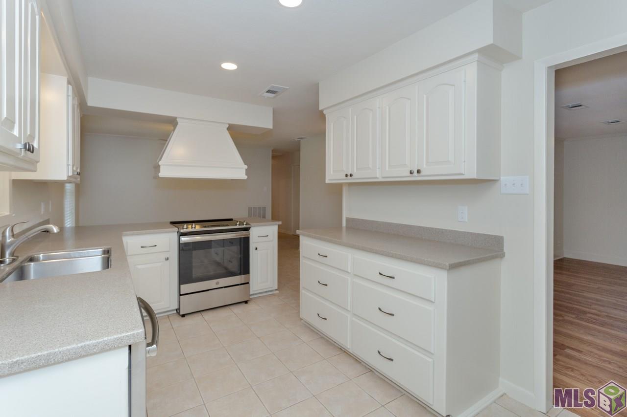 10136 Ridgely Drive Baton Rouge, LA 70809 - Photo 7 of 25 Gallery Image 7