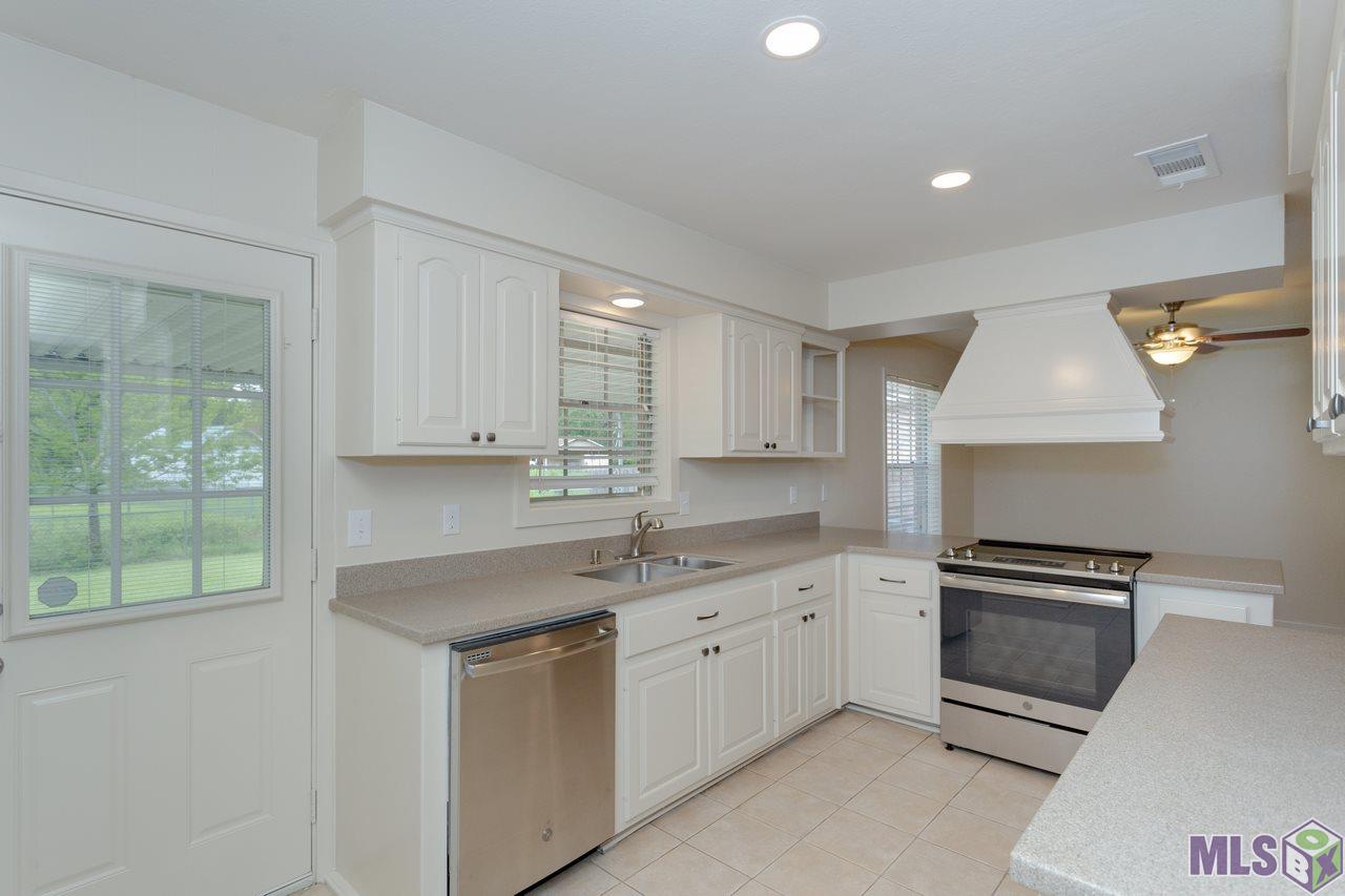 10136 Ridgely Drive Baton Rouge, LA 70809 - Photo 8 of 25 Gallery Image 8