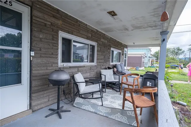 $295,000 | 221-227 Spring Street, Harwick, PA 15049