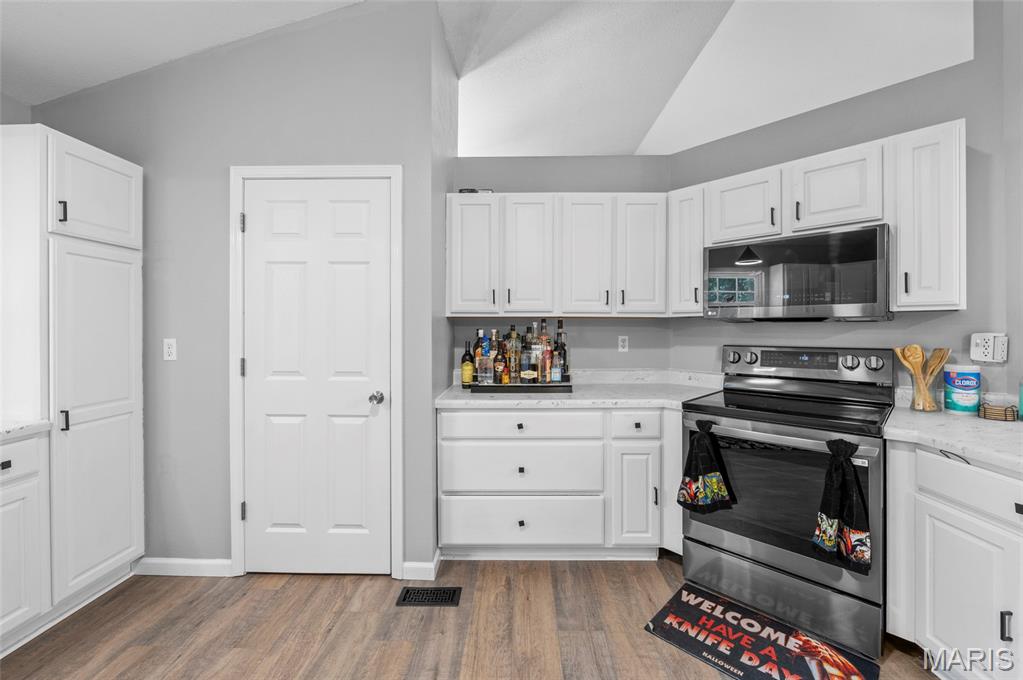 8125 East Mick Road Edwardsville, IL 62025 - Photo 19 of 44